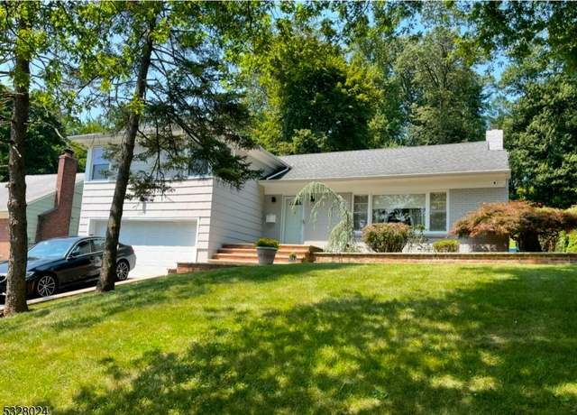 Property at 7 Stanford Ct, West Orange Twp., NJ 07052-2023, 3 beds, 2.5 baths