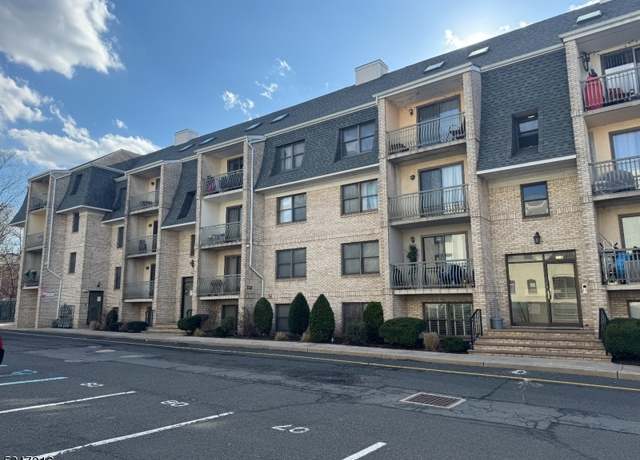 Property at 120 Westfield Ave #2, Elizabeth City, NJ 07208-3101, 2 beds, 1 bath