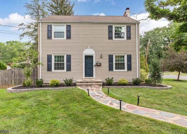 Property at 100 Willoughby Rd, Fanwood Boro, NJ 07023-1045, 3 beds, 1.5 baths