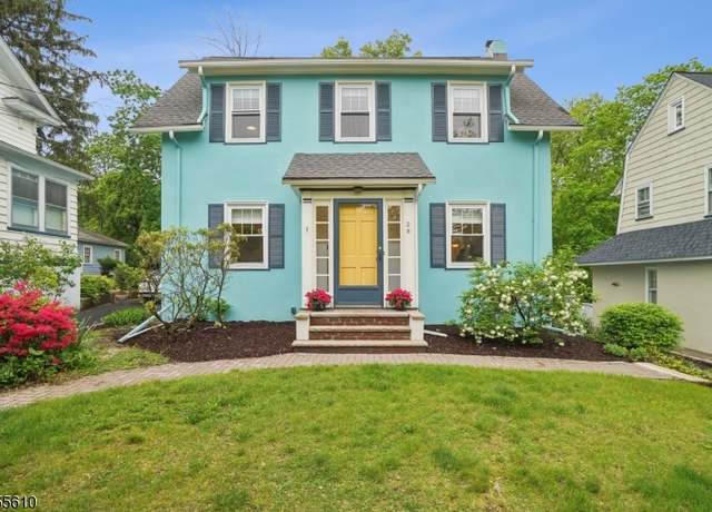 Property at 28 Park Ave, Maplewood Twp., NJ 07040, 3 beds, 2 baths