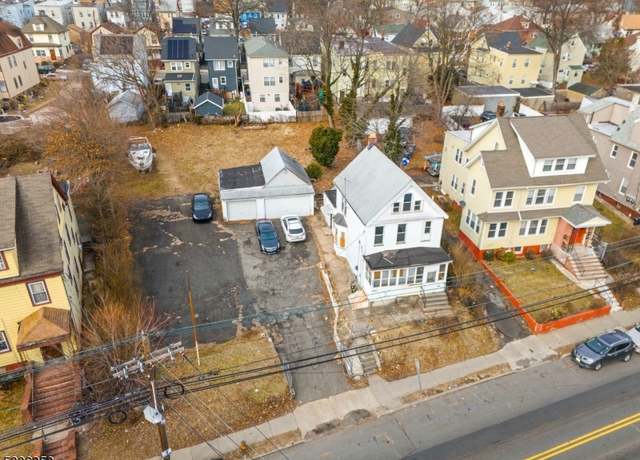 Property at 153-157 Stuyvesant Ave, Newark City, NJ 07106-2509, 5 beds, 2 baths