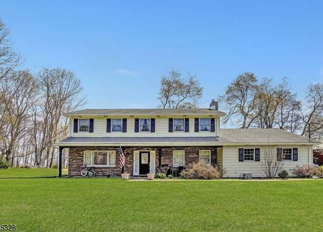 Property at 135 Neilson Rd, Wantage Twp., NJ 07461-2822, 3 beds, 2.5 baths