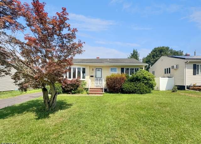 Property at 1327 Dominic St, Manville Boro, NJ 08835-1956, 3 beds, 1 bath