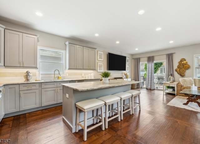 Property at 901 Hamilton St, Rahway City, NJ 07065-2708, 4 beds, 3.5 baths