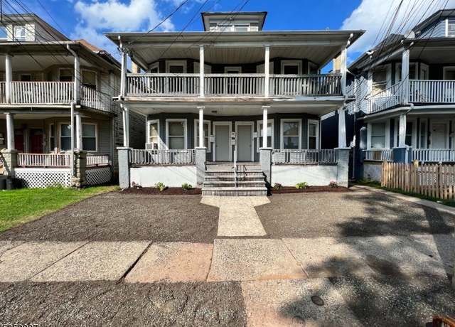Property at 425 John St #3, Plainfield City, NJ 07060-2028, 6 beds, 3 baths