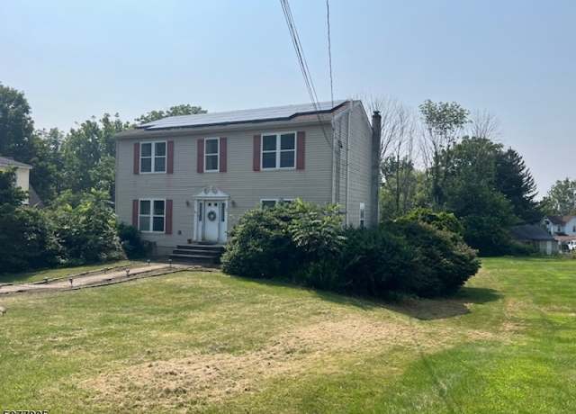 Property at 12 King Cole Rd, Hamburg Boro, NJ 07419-1603, 4 beds, 2.5 baths