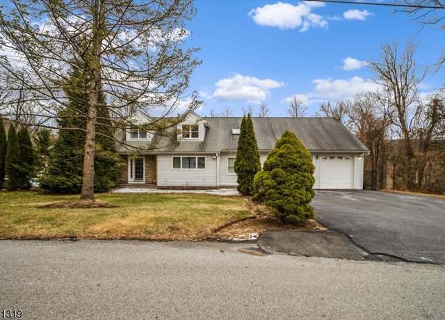 Property at 21 Circle Dr, Parsippany-troy Hills Twp., NJ 07054, 4 beds, 4 baths