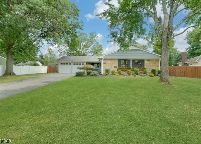 Property at 17 Hill, Franklin Twp., NJ 08873-3322, 3 beds, 2 baths