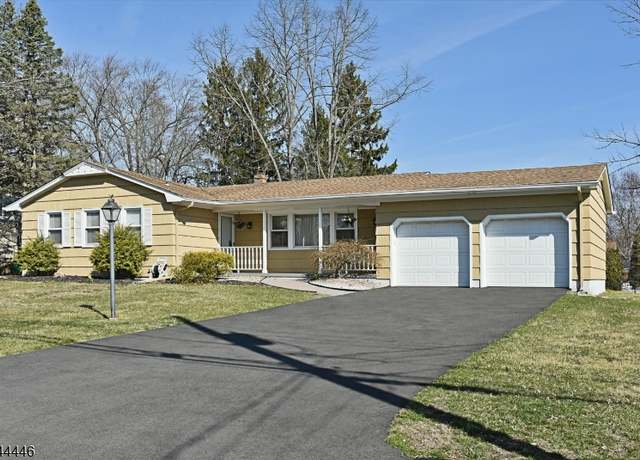 Property at 12 Farrand Dr, Parsippany-troy Hills Twp., NJ 07054-2190, 3 beds, 2 baths