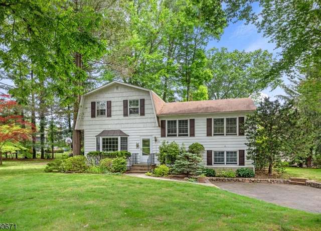 Property at 47 Afton Dr, Florham Park Boro, NJ 07932-2544, 5 beds, 2.5 baths