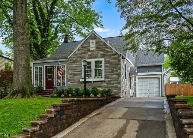 Property at 6 Munsee Dr, Cranford Twp., NJ 07016-3414, 4 beds, 3.5 baths
