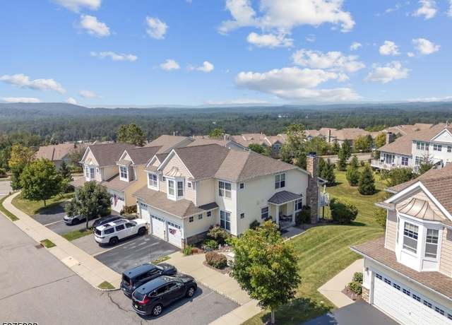 Property at 7 Wild Iris Ln, Allamuchy Twp., NJ 07840-3835, 3 beds, 2.5 baths