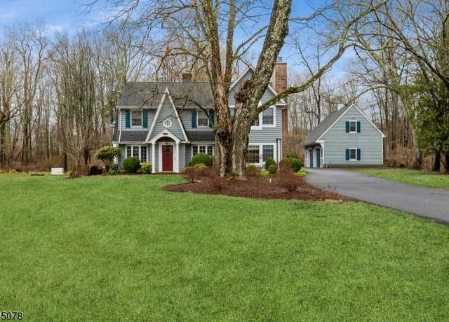 Property at 548 Old Chester Rd, Chester Twp., NJ 07930-2444, 4 beds, 2.5 baths