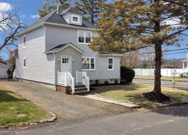 Property at 179 Berkeley Ave, Berkeley Heights Twp., NJ 07922-1445, 4 beds, 1.5 baths