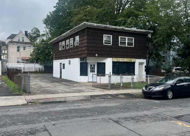 Property at 288 Amherst St #3, East Orange City, NJ 07018-3569, 2 beds, 2.5 baths