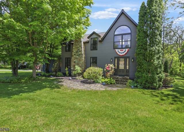 Property at 1404 State Route 57, Mansfield Twp., NJ 07865-4042, 4 beds, 4.5 baths