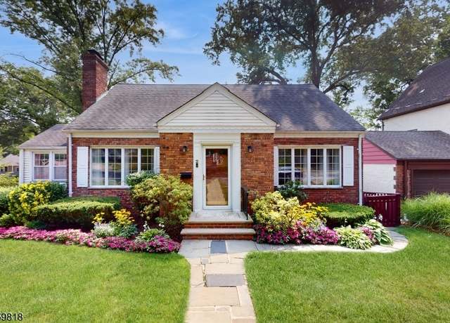 Property at 2 Gilbert Pl, West Orange Twp., NJ 07052-3910, 4 beds, 3 baths