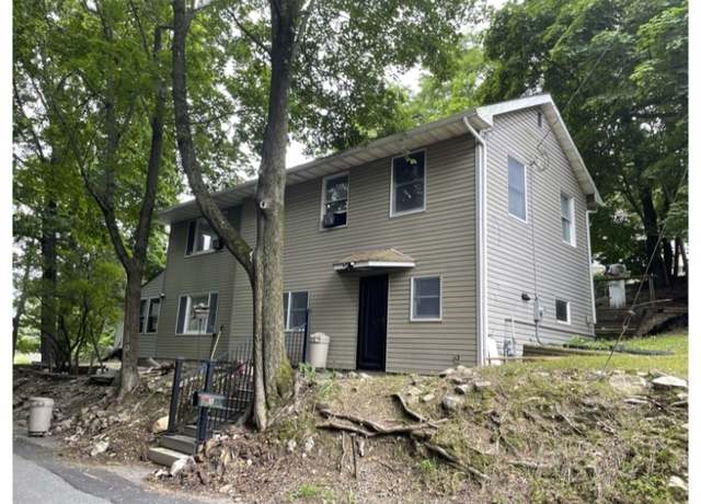 Property at 8 Hillside Ave, Stanhope Boro, NJ 07874, 4 beds, 2 baths