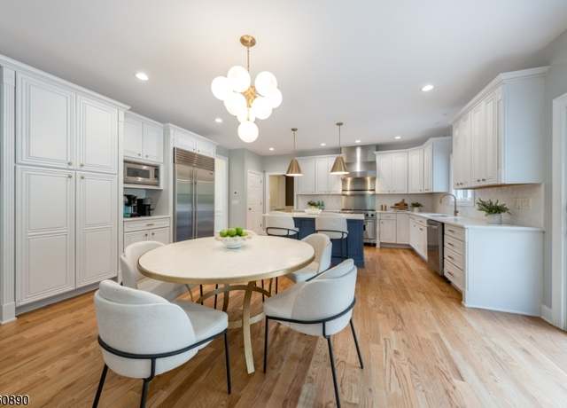 Property at 126 W End Ave, Summit City, NJ 07901-1223, 4 beds, 3.5 baths