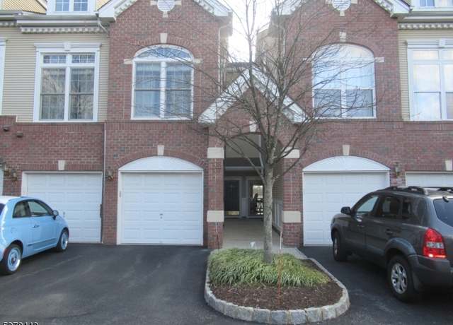 Property at 134 Rock Creek Dr, Clifton City, NJ 07014, 2 beds, 2.5 baths