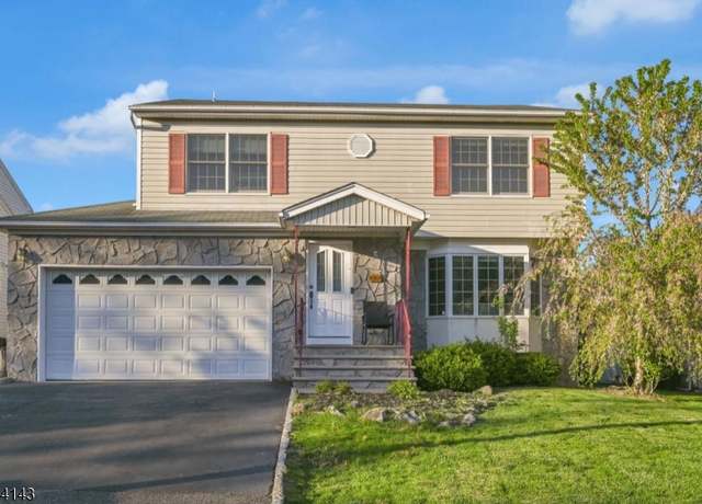 Property at 12 Toth Ct, Clifton City, NJ 07014-1200, 5 beds, 2.5 baths