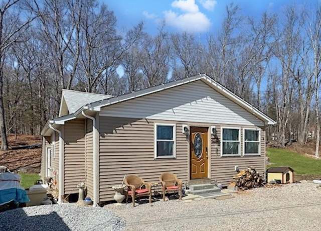 Property at 910 Oriole Trl, Stillwater Twp., NJ 07860-4419, 3 beds, 1 bath
