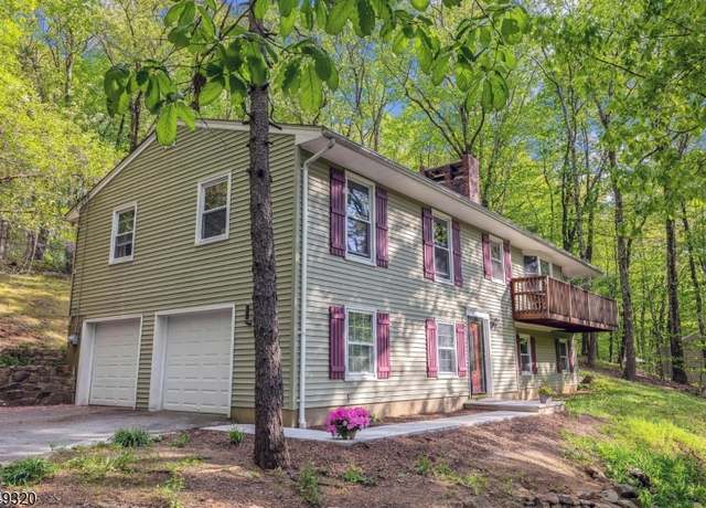 Property at 11 Forest View Dr, Washington Twp., NJ 07853-3110, 4 beds, 2.5 baths