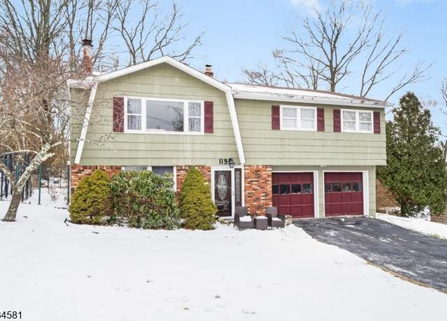 Property at 119 Marla Rd, Hopatcong Boro, NJ 07843-1416, 4 beds, 2.5 baths