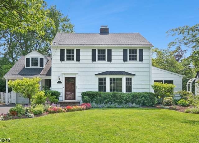 Property at 150 Loantaka Way, Madison Boro, NJ 07940-1908, 3 beds, 3.5 baths