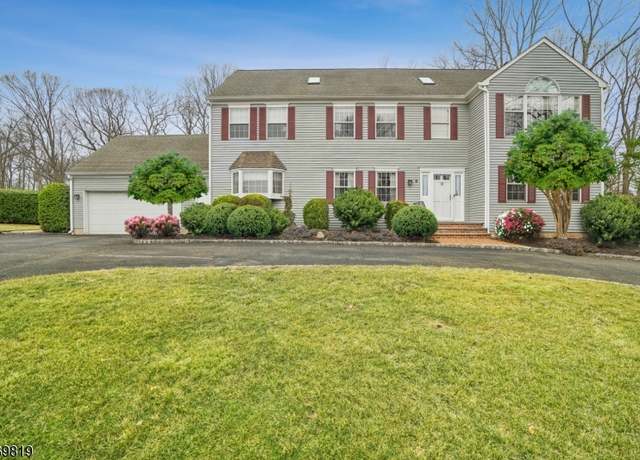 Property at 9 Stoneleigh Dr, Scotch Plains Twp., NJ 07076-2947, 4 beds, 3.5 baths