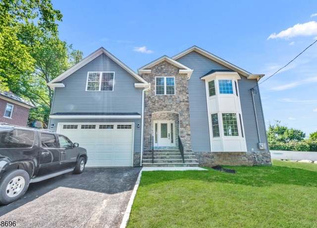 Property at 210 Corliss Ave, Phillipsburg Town, NJ 08865, 5 beds, 3 baths