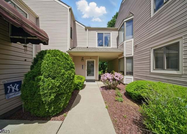 Property at 136 Changebridge Rd #4, Montville Twp., NJ 07045-9101, 1 bed, 1 bath