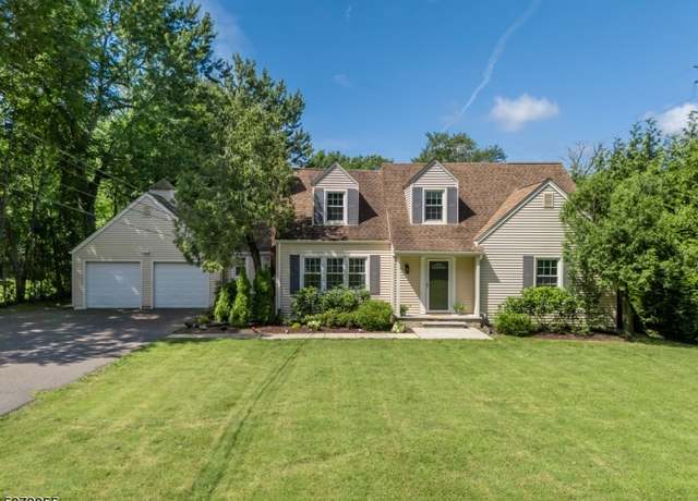 Property at 149 Southern Blvd, Chatham, NJ 07928-1300, 4 beds, 2.5 baths