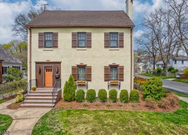 Property at 17 Dunham Ave, Cranford Twp., NJ 07016-1909, 5 beds, 4 baths