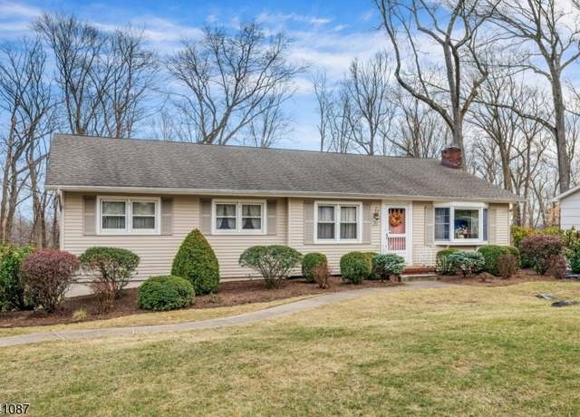 Property at 50 Longview Dr, Hanover Twp., NJ 07981-2025, 4 beds, 2 baths