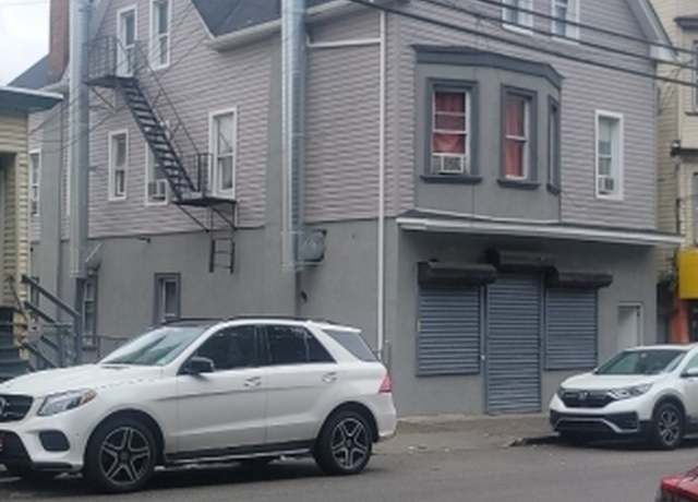 Property at Undisclosed address, Paterson City, NJ 07522-3101, 7 beds, 3.5 baths
