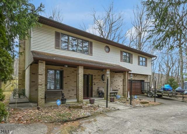 Property at 8 Papscoe Rd, West Milford Twp., NJ 07421-1615, 3 beds, 3 baths