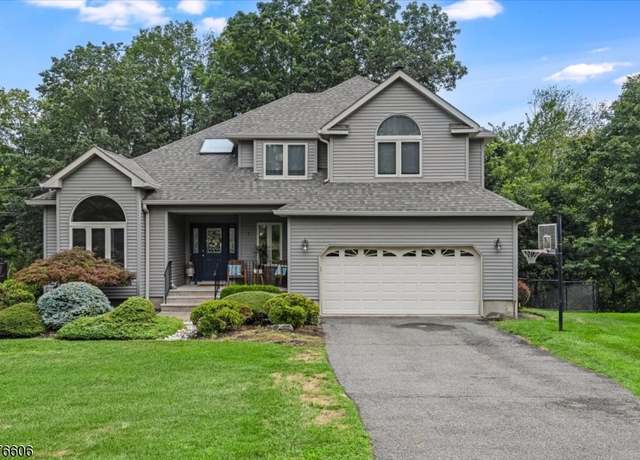Property at 5 W Elro Dr, Jefferson Twp., NJ 07438-9765, 4 beds, 2.5 baths