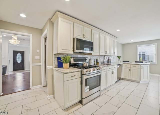 Property at 980 Moessner Ave, Union Twp., NJ 07083-6446, 5 beds, 3 baths