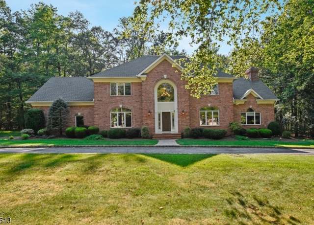 Property at 33 Skyline Dr, Warren Twp., NJ 07059-6713, 5 beds, 3.5 baths