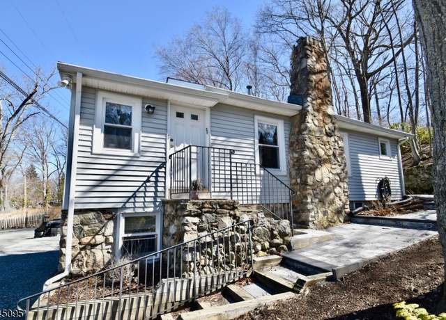 Property at 94 Wildwood Rd, Jefferson Twp., NJ 07438-9151, 2 beds, 1.5 baths
