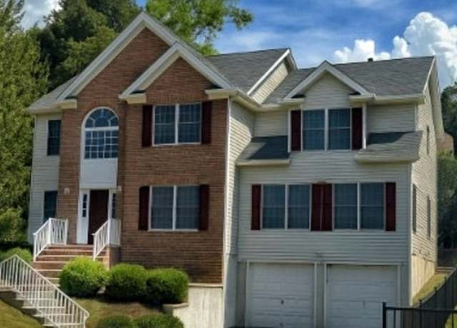 Property at 15 Mckelvie St, Mount Olive Twp., NJ 07828-2800, 4 beds, 2.5 baths