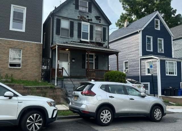 Property at 125 Brookside Ave, Irvington Twp., NJ 07111-3355, 3 beds, 1 bath