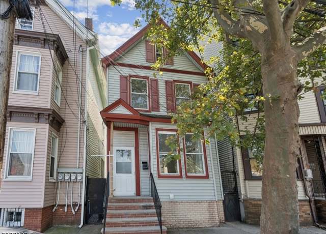 Property at 85 Lang St, Newark City, NJ 07105-3122, 2 beds, 1.5 baths