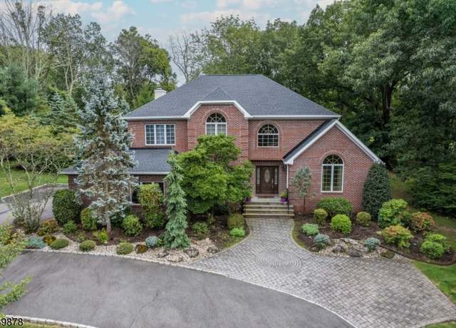 Property at 7 Evergreen Ct, Montville Twp., NJ 07082-1459, 4 beds, 3.5 baths
