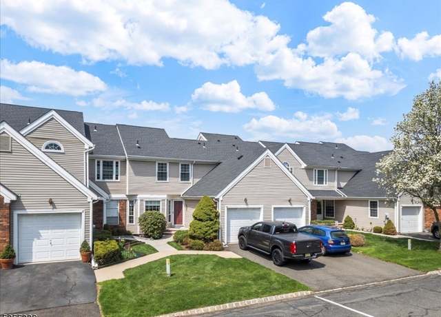 Property at 18 Daisy Ct, Readington Twp., NJ 08889-2002, 2 beds, 2.5 baths