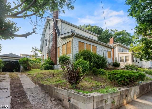 Property at 87 Pine Grove Ter, Newark City, NJ 07106-1950, 3 beds, 1.5 baths