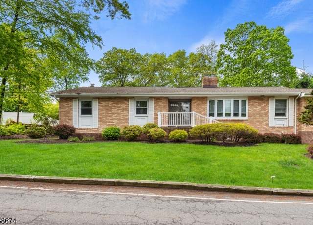 Property at 218 Santa Fe Trl, Hopatcong Boro, NJ 07843-1261, 3 beds, 2 baths
