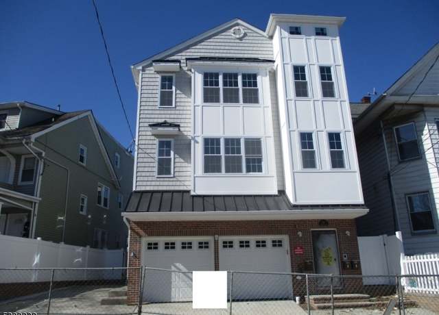 Property at 531-533 Sandford Ave, Newark City, NJ 07106-1603, 8 beds, 5 baths