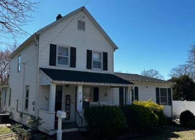 Property at 27 Hamilton St, Englishtown Boro, NJ 07726-1540, 3 beds, 2 baths